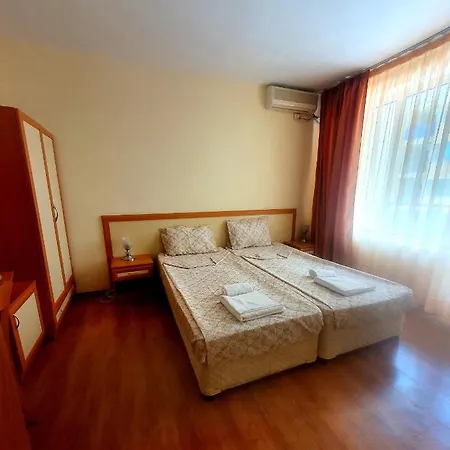 Family Hotel Megas