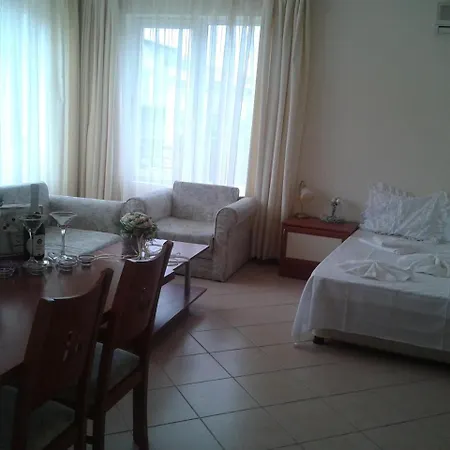 Family Hotel Megas ساني بيتش